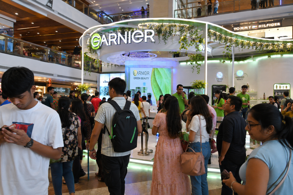 pop up activation inside the mall